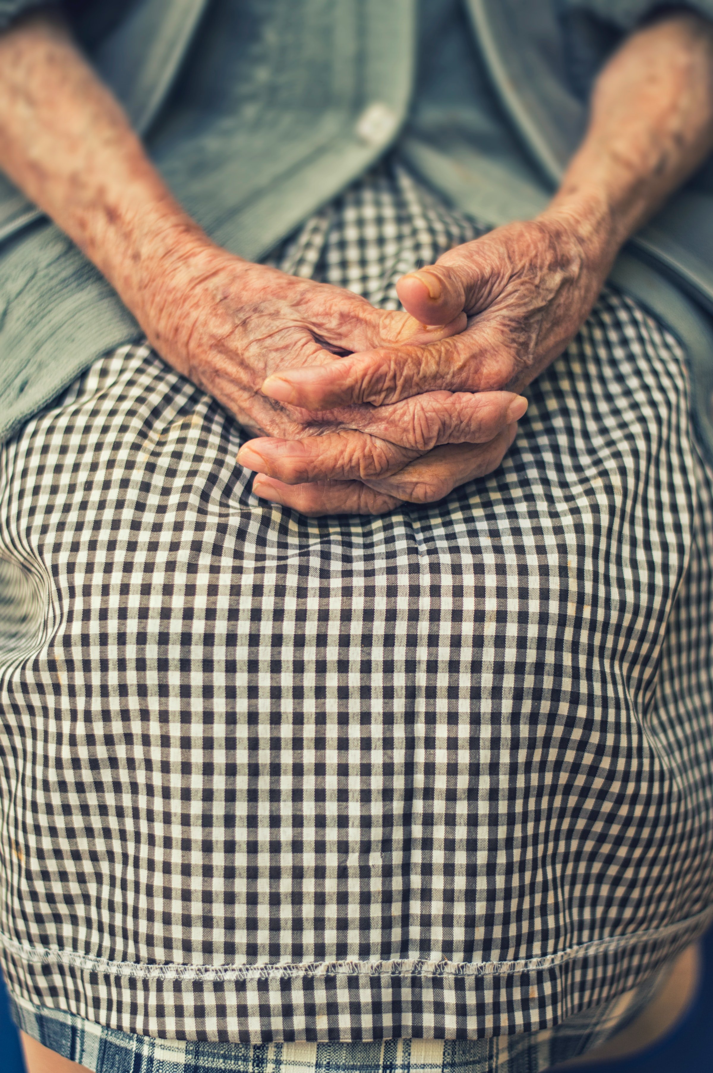 Close-up of an elderly woman's hands. | Source: Unsplash
