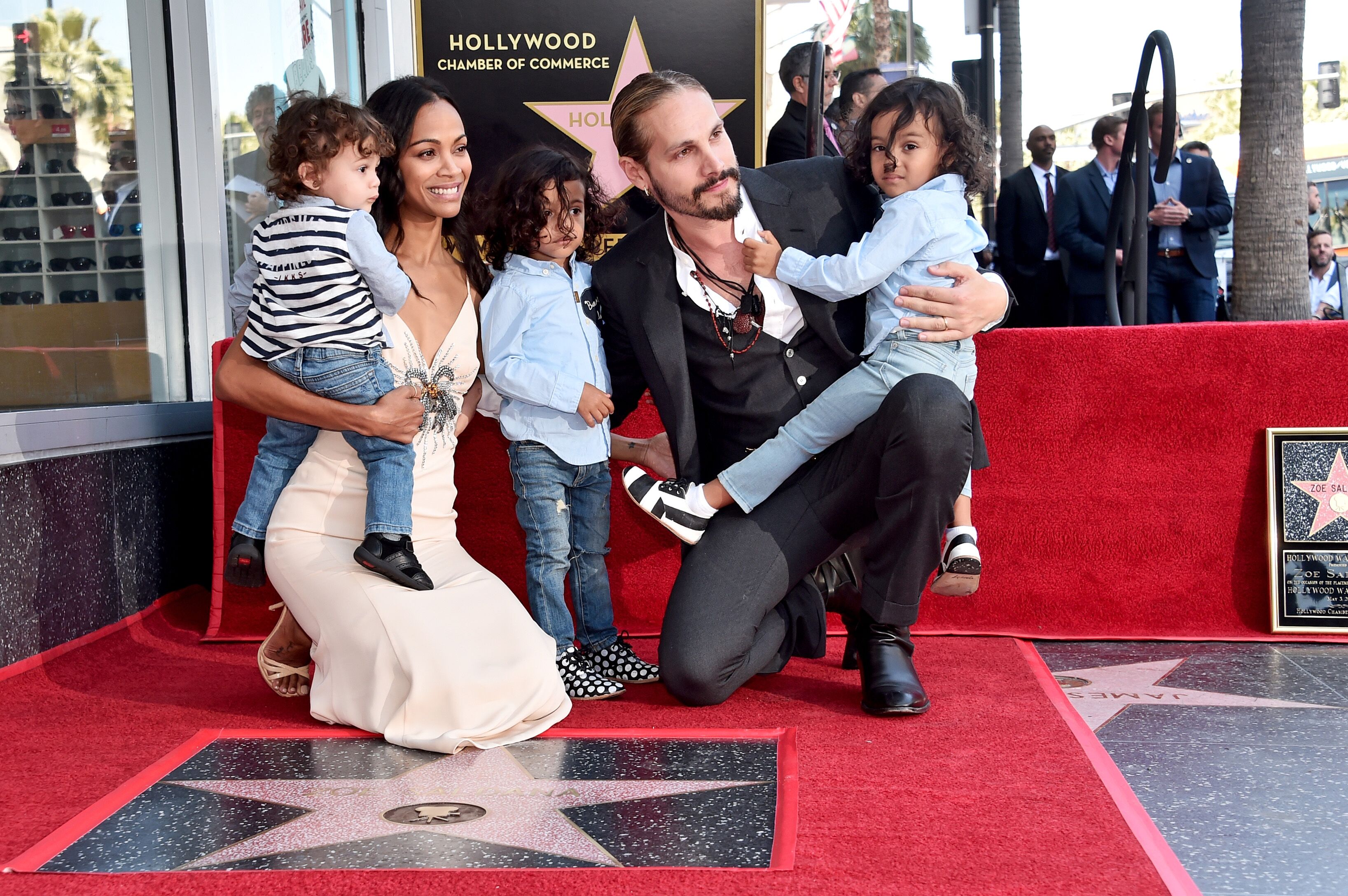 Honoree Zoe Saldana, Marco Perego, and children at the Zoe Saldana Walk Of Fame Star Ceremony in Hollywood, California | Photo: Getty Images