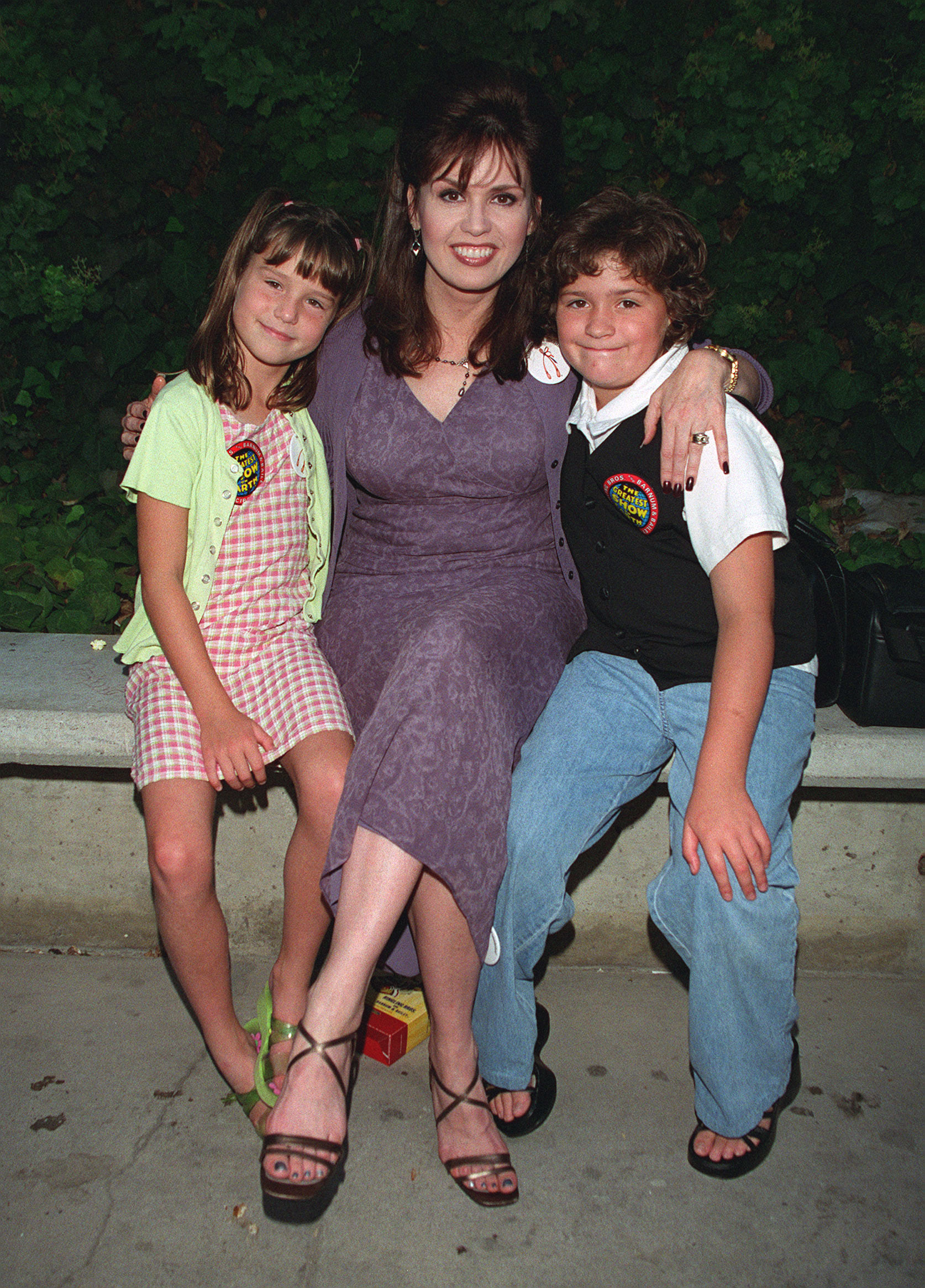 Marie Osmond and her daughters at the gala to benefit Make A Wish Foundation on July 22, 1998 | Source: Getty Images