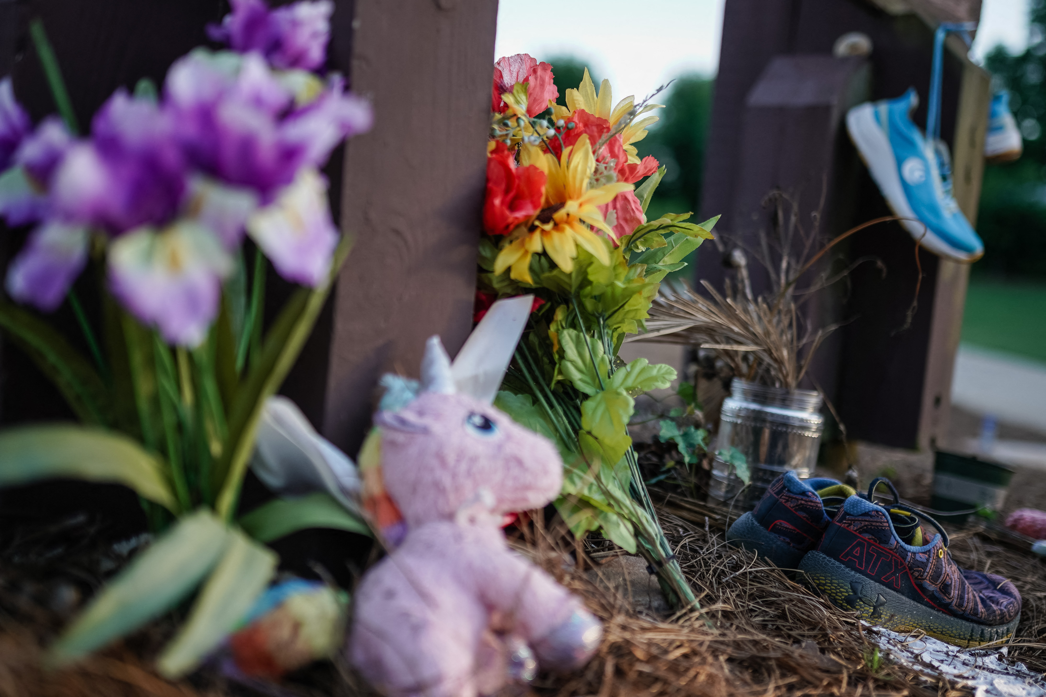 A memorial site in honor of Laken Riley located at Lake Allyn Herrick on the campus of the University of Georgia in Athens, Georgia on June 7, 2024 | Source: Getty Images