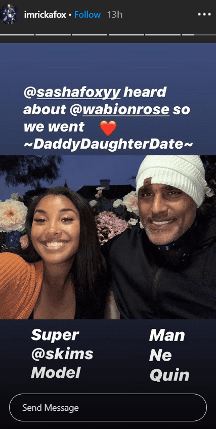 Rick Fox and his daughter take a selfie during a father-daughter date at a restaurant called Wabi On Rose | Source: Instagram.com