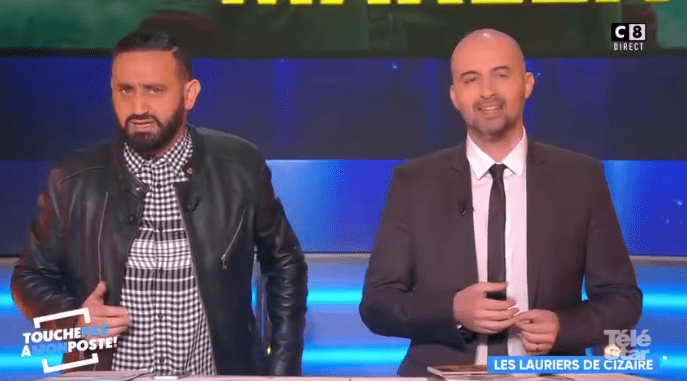 Cyril Hanouna anime une chronique lors d'un nouveau numéro en direct de Touche pas à mon poste, en compagnie de Cédric Cizaire. | Daily Motion/TéléStar