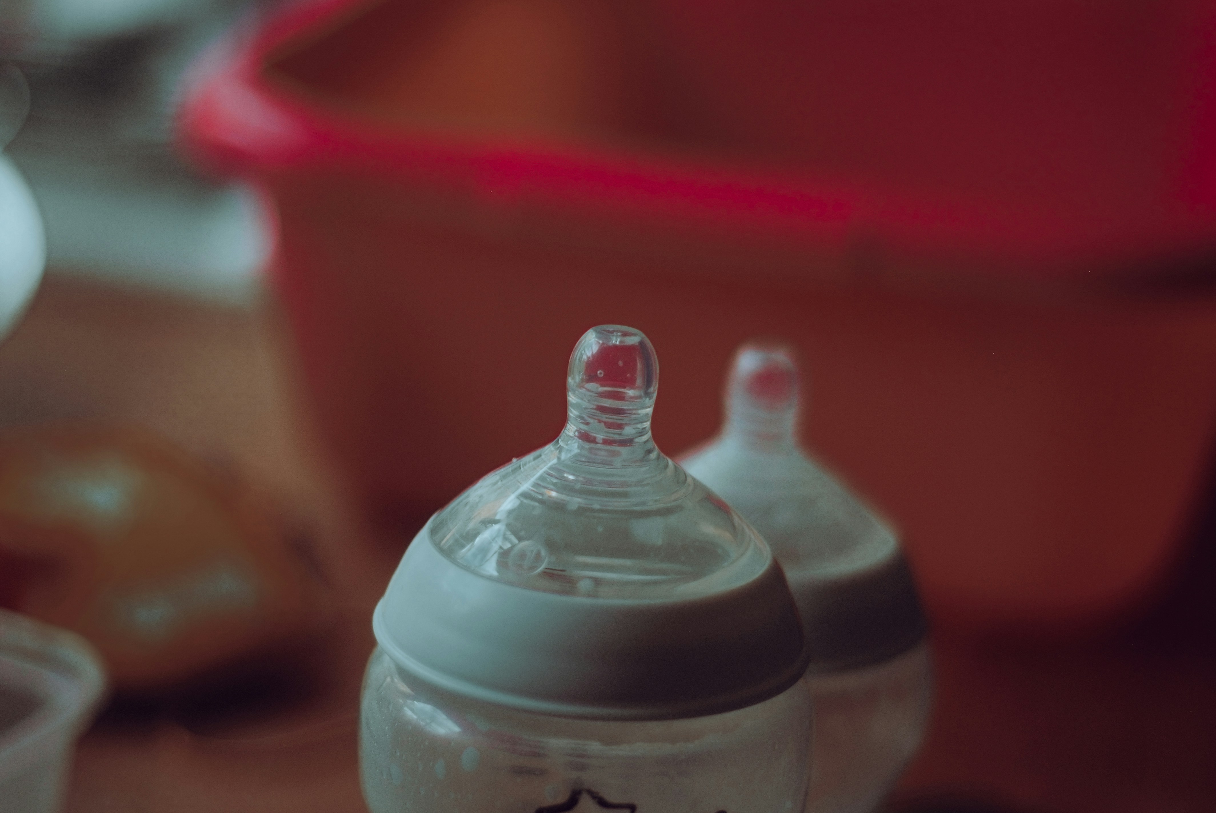 A close-up of a baby bottle | Source: Unsplash