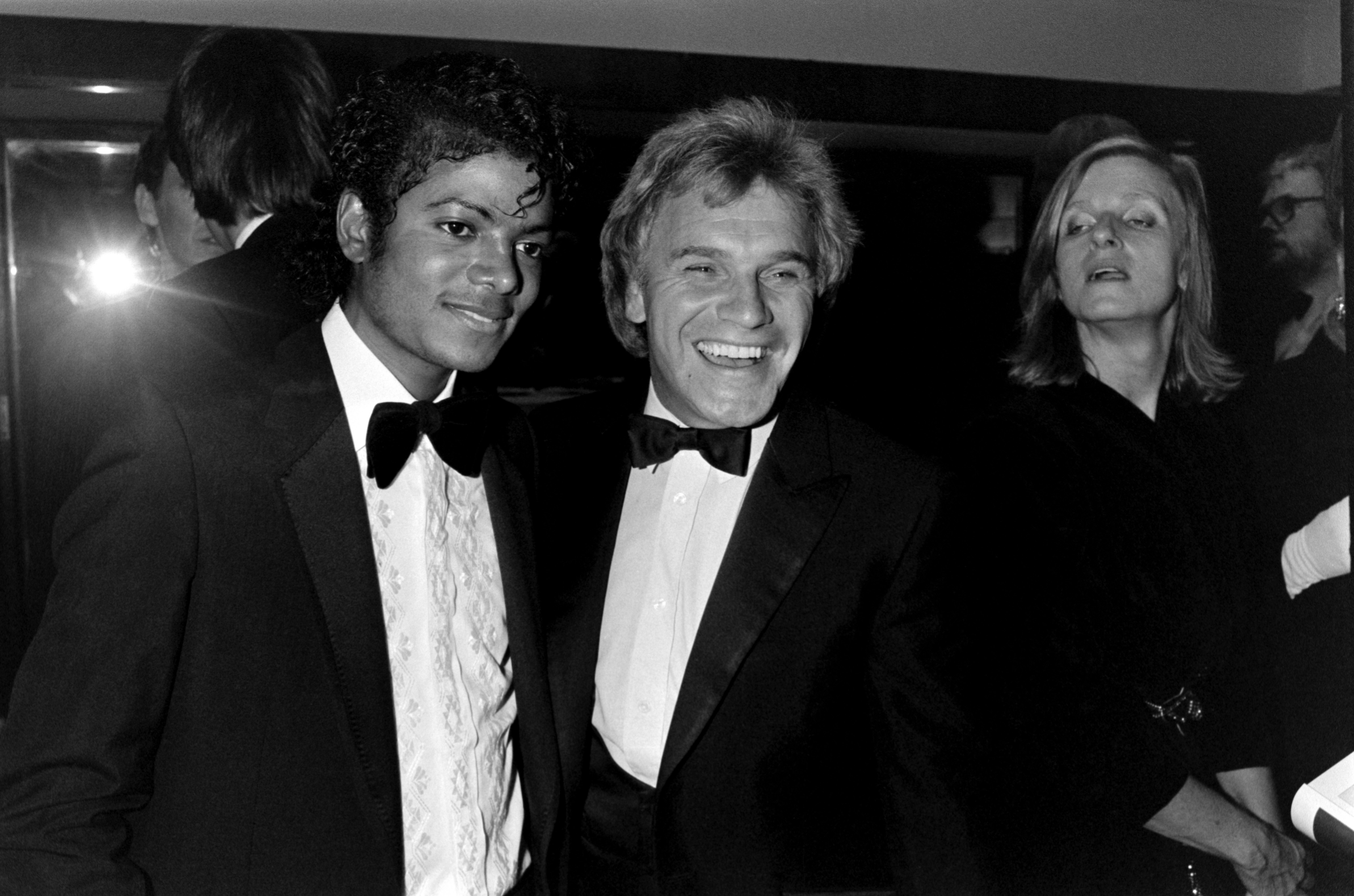 Freddie Starr with a young Michael Jackson at the Brit Awards in London,1983 | Photo: Getty Images