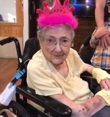 Rose Marie Bentley, la dama de 99 años que tenía Situs Inversus. | Foto: YouTube / KGW Noticias