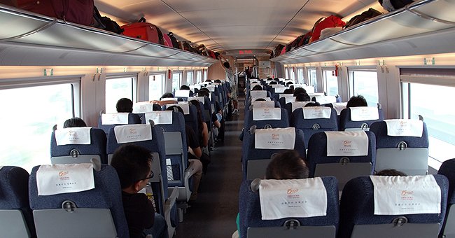 Intérieur d'un train. | Photo : Shutterstock
