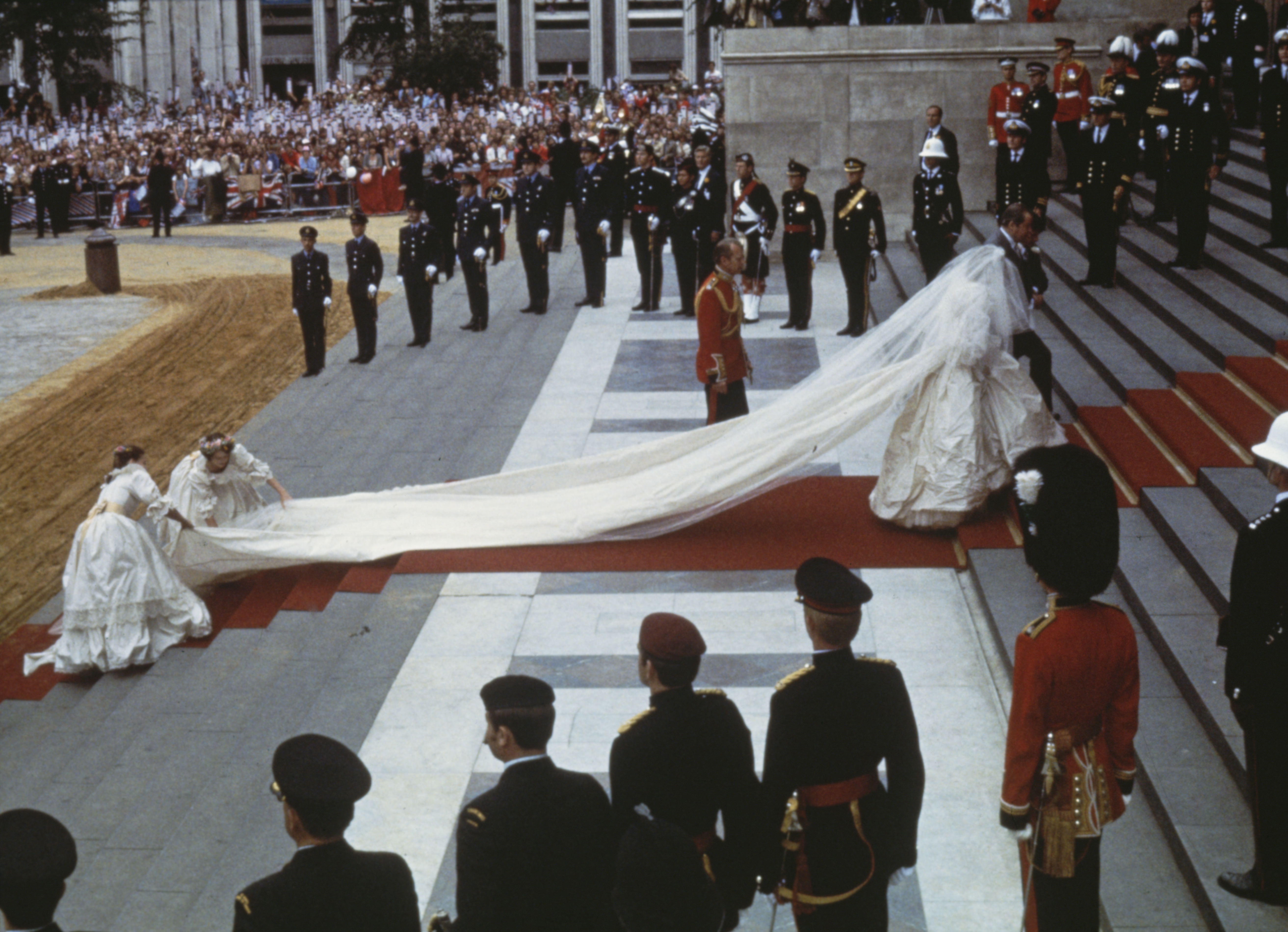 Prince Charles and Lady Diana Spencer's wedding at St Paul's Cathedral on July 29, 1981, in London, England. | Source: Getty Images