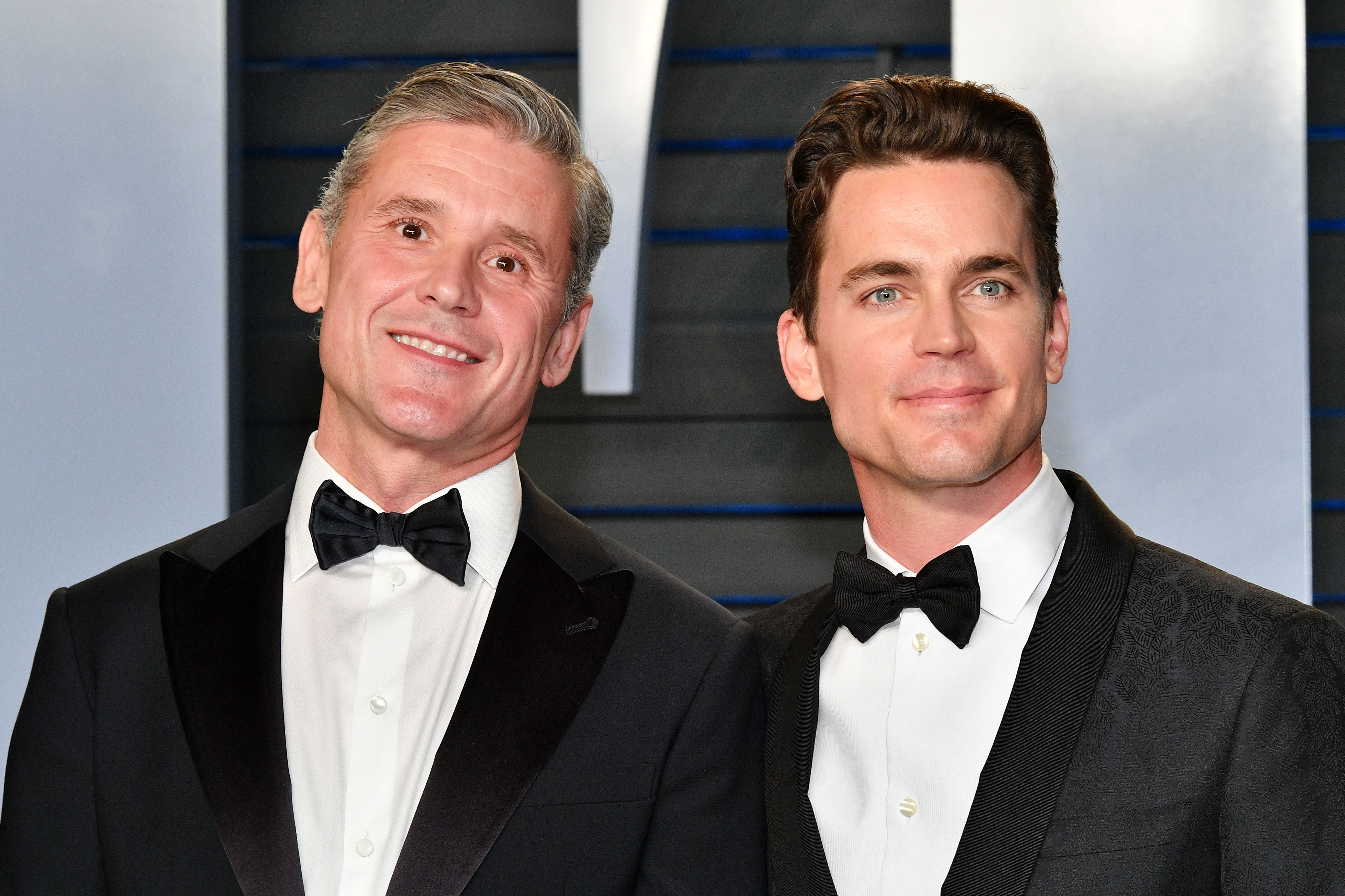 Simon Halls and Matt Bomer during the 2018 Vanity Fair Oscar Party hosted by Radhika Jones at Wallis Annenberg Center for the Performing Arts on March 4, 2018, in Beverly Hills, California. | Source: Getty Images