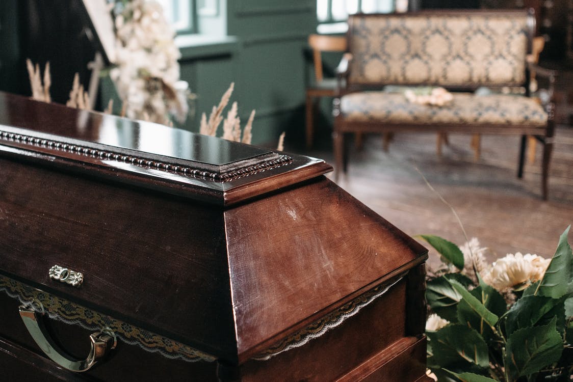 People paid Myra their condolences at the funeral. | Source: Pexels