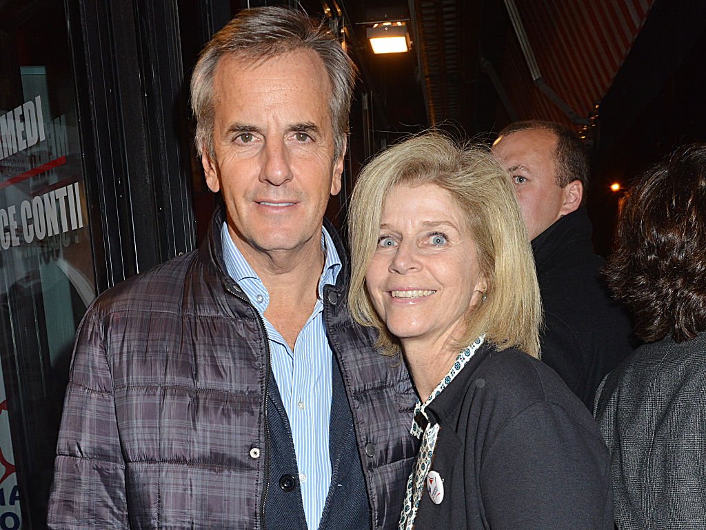 Bernard de La Villardiere et son épouse Anne de La Villardiere assister au 'Le Pot au Feu des Celebrites' au restaurant Louchebem le 7 octobre 2015 à Paris. | Photo : Getty Images