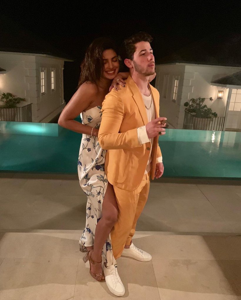 Image credits: Twitter/nickjonas Image credits: Twitter/nickjonas