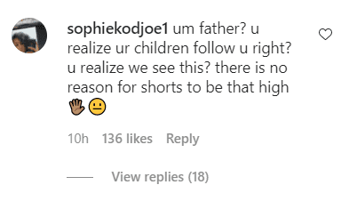 Sophie's comment on her dad's beach photo. | Photo: Instagram/boriskodjoe