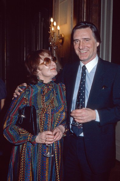 Helmut Fischer und seine Frau Utta Martin, 1980er Jahre | Quelle: Getty Images