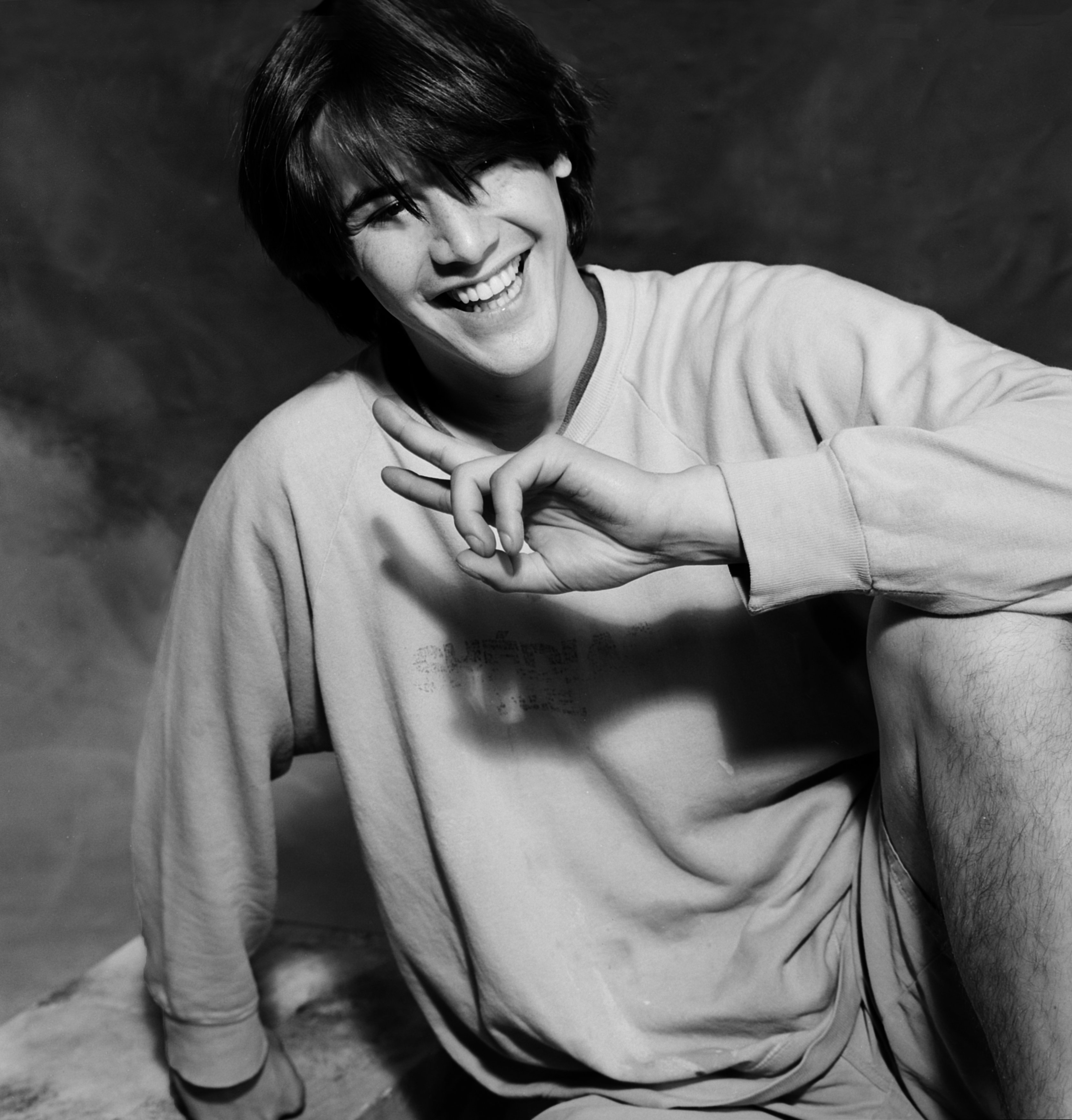 Keanu Reeves poses for a portrait in October 1989, in Los Angeles, California. | Source: Getty Images