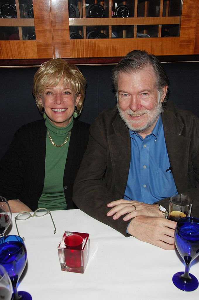 Lesley Stahl and Aaron Latham on February 26, 2007 in New York City | Photo: Getty Images