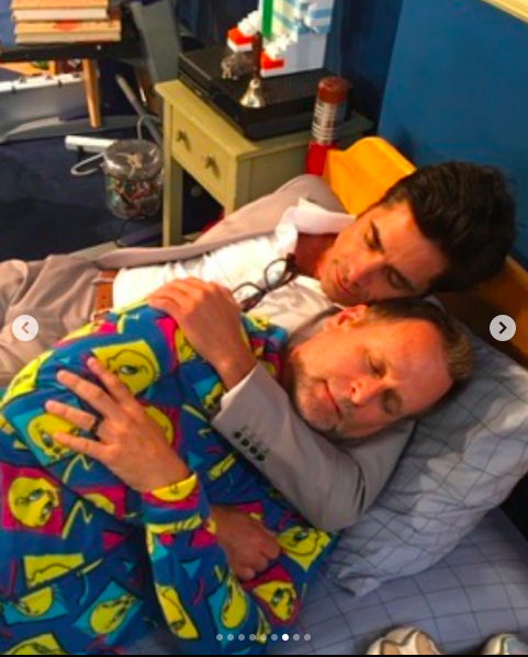 John Stamos cuddling with Dave Coulier. | Source: Instagram/johnstamos