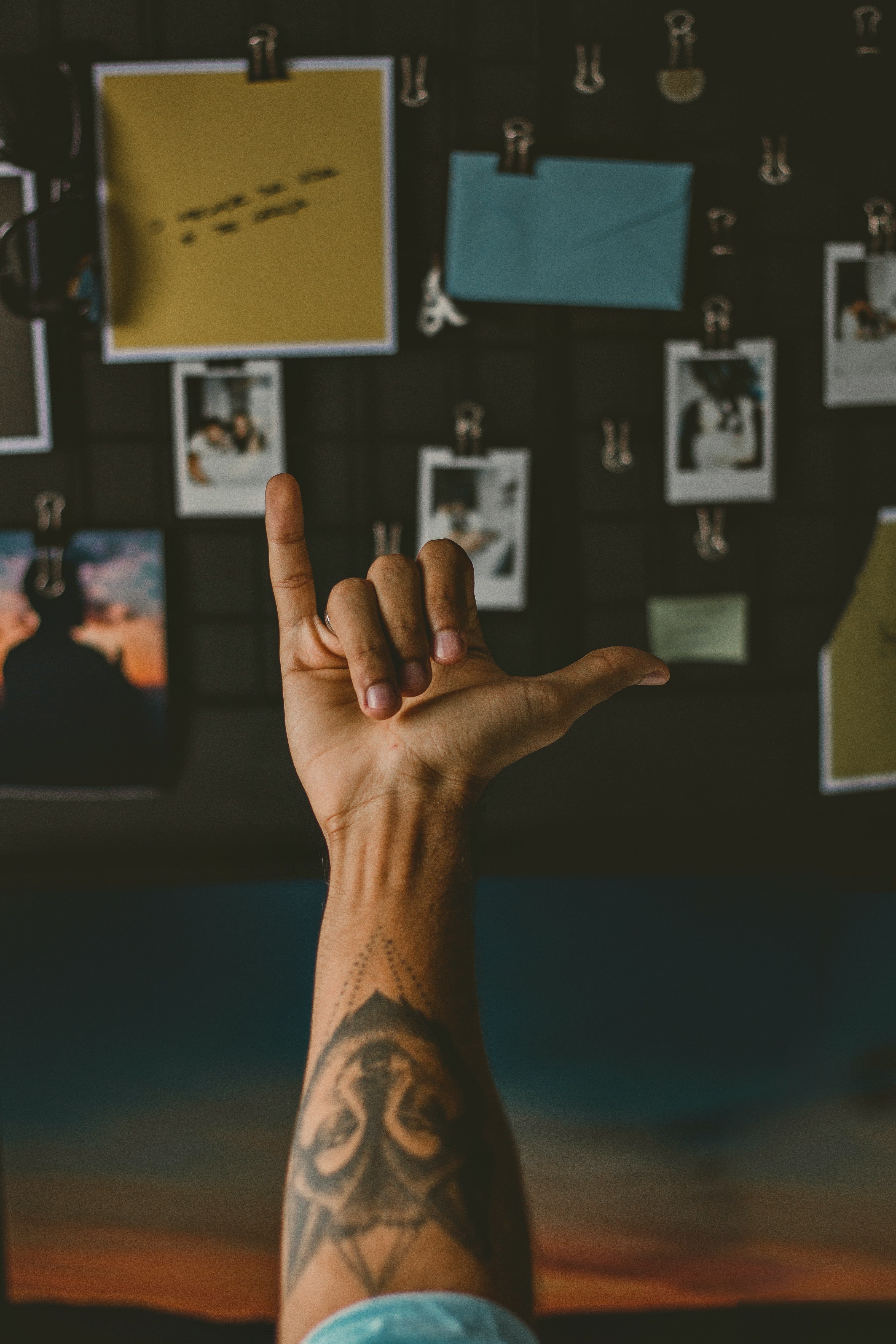 Ben had the same tattoo as the other group members had on their arms. | Source: Pexels