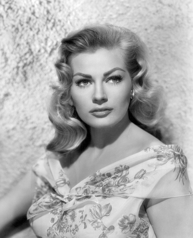 Anita Ekberg en 1956 l Source: Wikimedia Commons