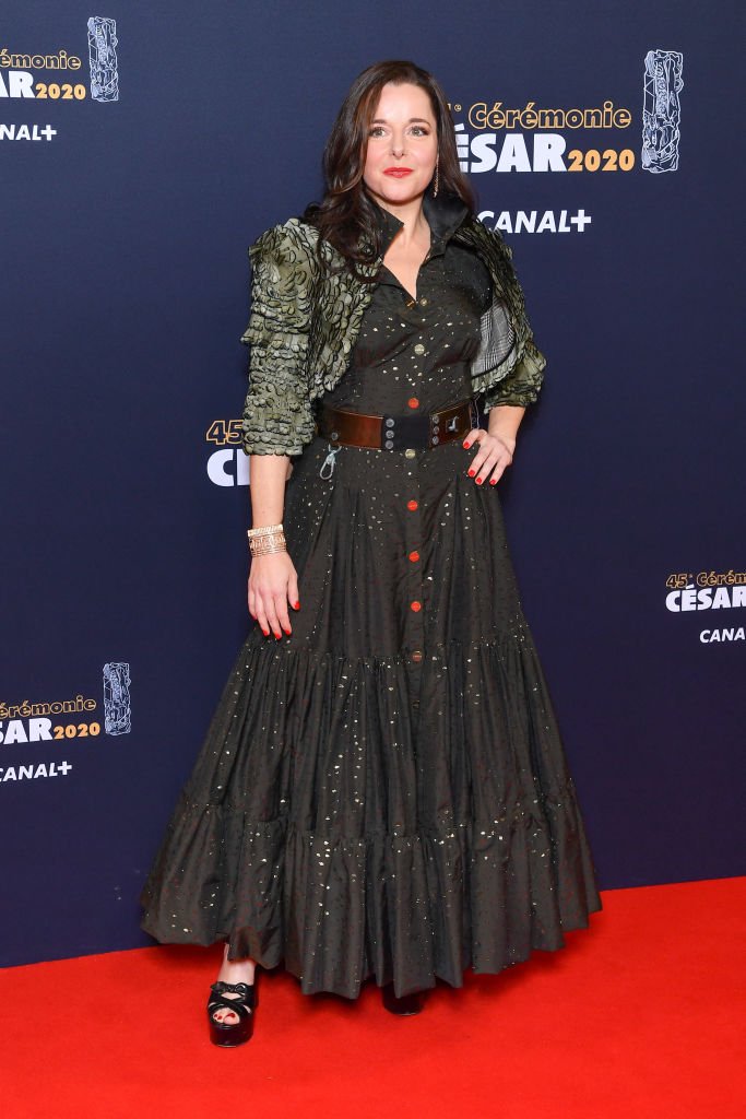Laure Calamy arrive à la cérémonie des Cesar Film Awards 2020 à la Salle Pleyel à Paris le 28 février 2020 à Paris, France. | Photo :  Getty Images