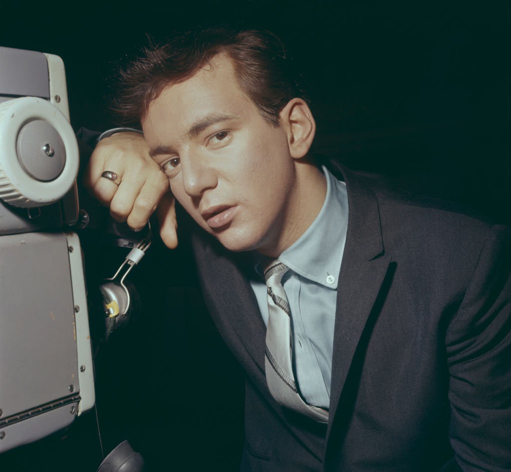 Portrait of American singer and actor Bobby Darin circa 1960. | Photo: Getty Images