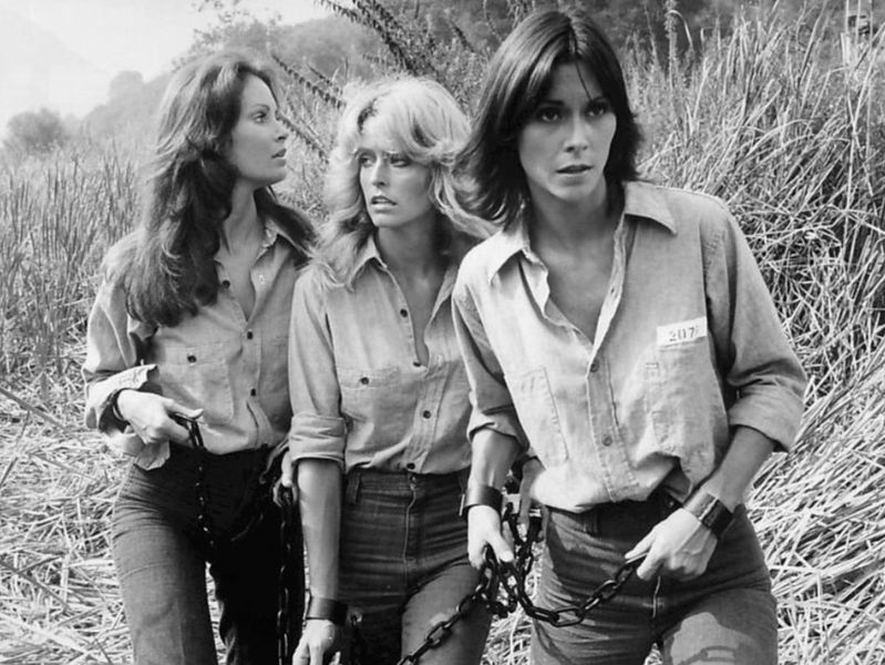 	Photo of the original cast of the television series "Charlie's Angels:" Jaclyn Smith, Farrah Fawcett, Kate Jackson. | Source: Wikimedia Commons