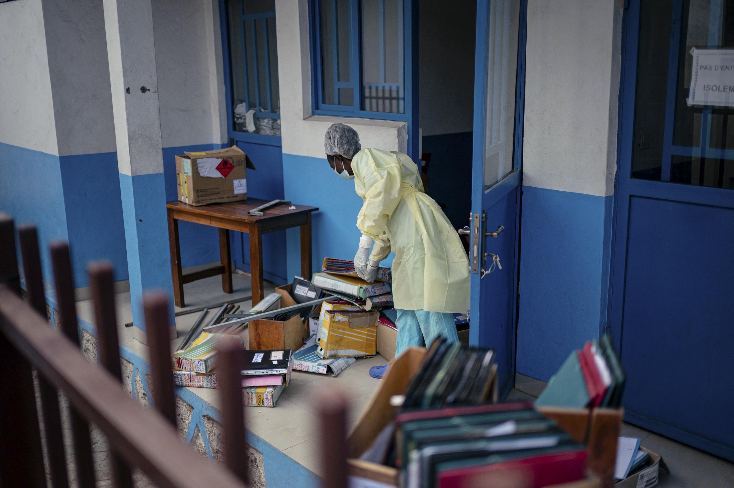 Staff members at CBCA Virunga Hospital prepare rooms intended for possible suspected Ebola cases following official announcements in Goma, DRC, on May 17, 2026. | Source: Getty Images