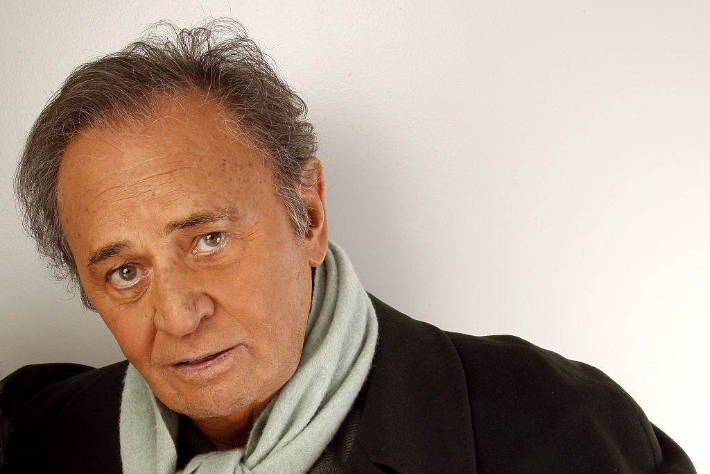 Roger Hanin dans l'émission "Les Grands du Rire" en 2008. l Source : Getty Images