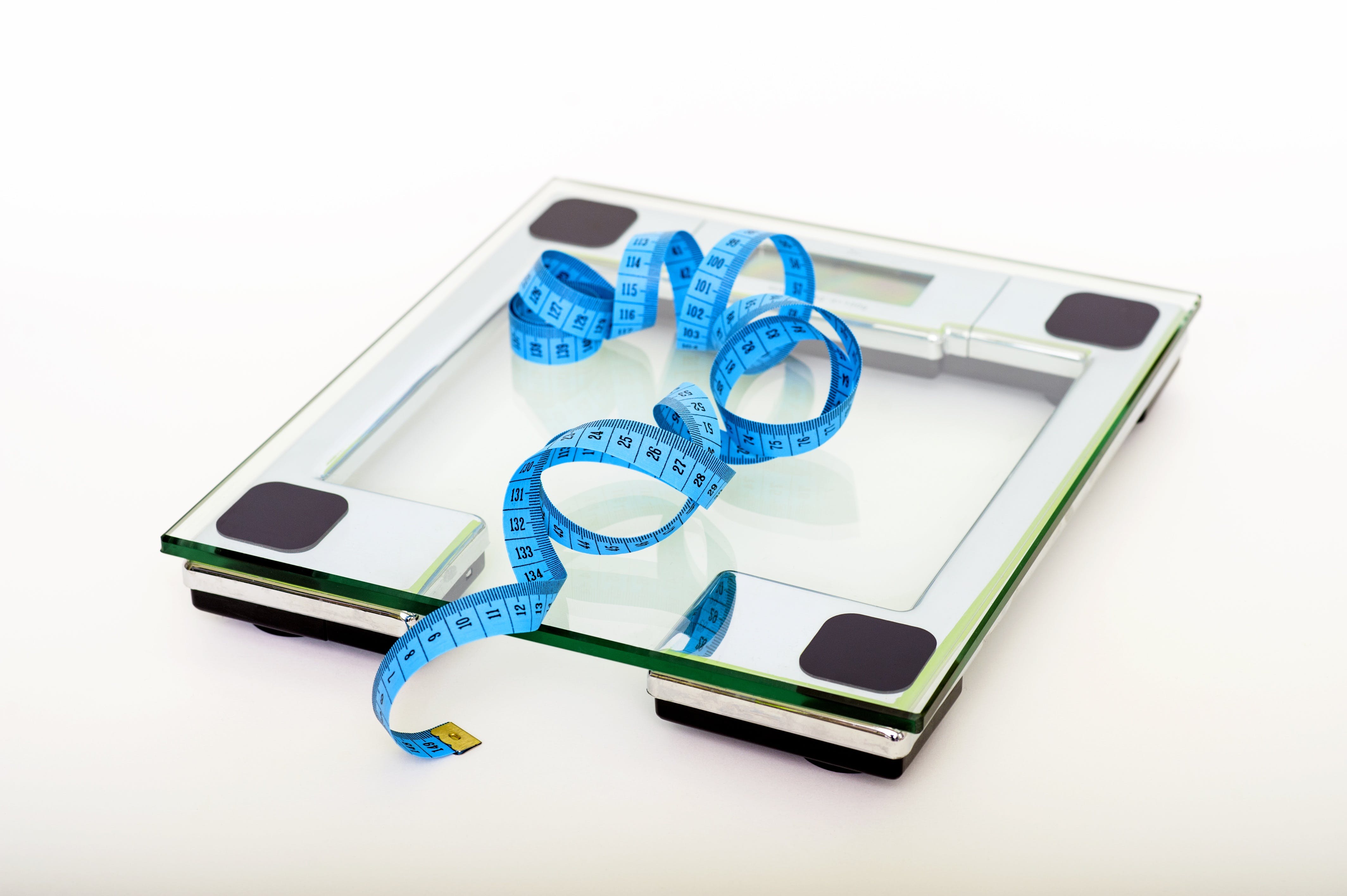 Weighing scale and tape measure | Source: Pexels