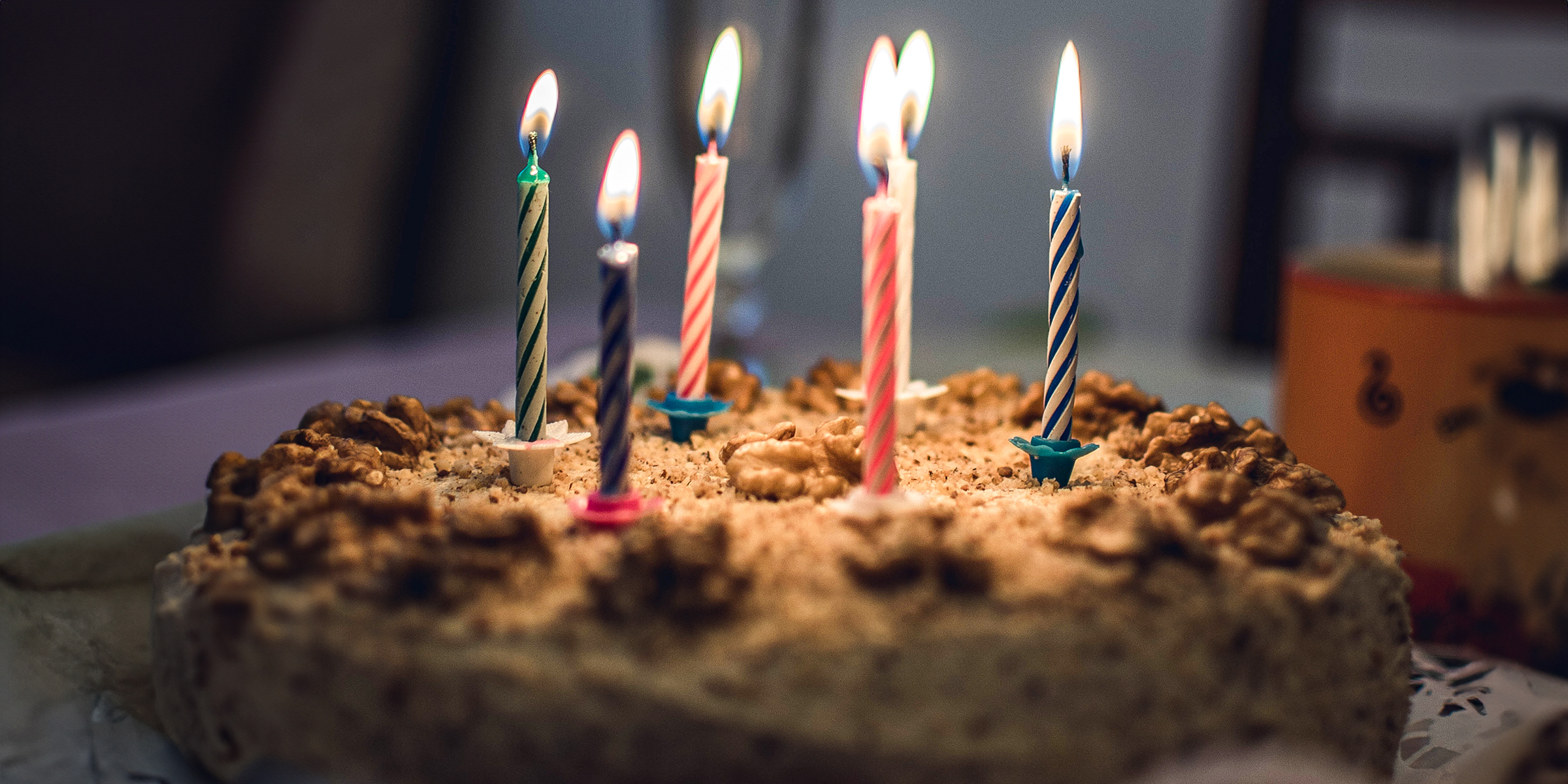 A birthday cake with candles | Source: Shutterstock