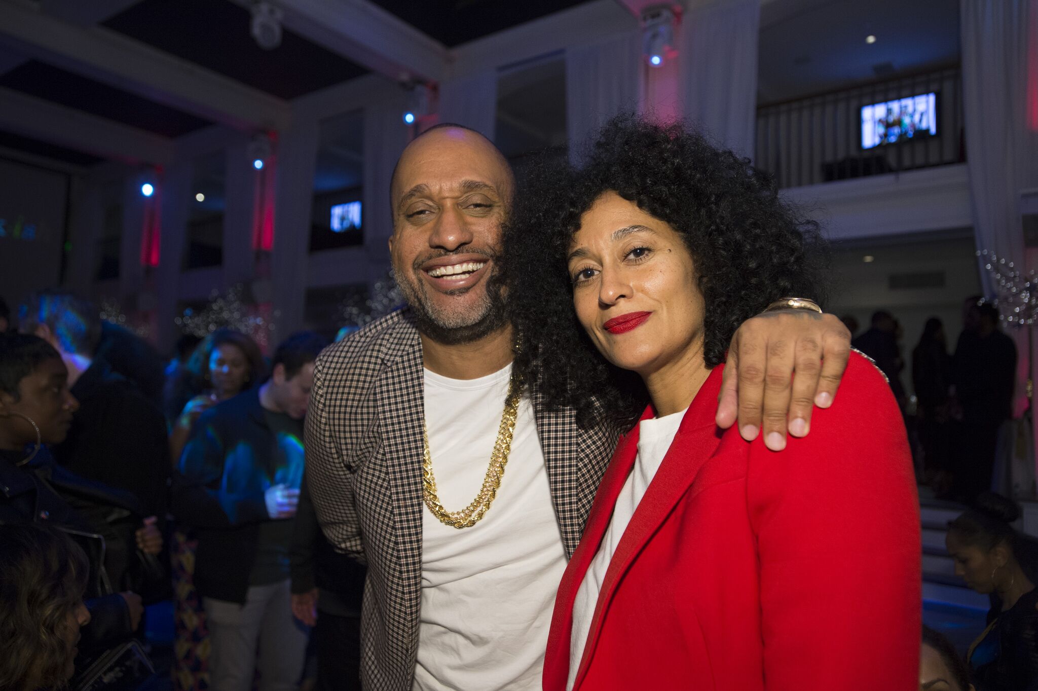 Kenya Barris and Tracee Ellis Ross at the Season 4 wrap party of "Black-ish"  in Los Angeles. | Photo: Getty Images