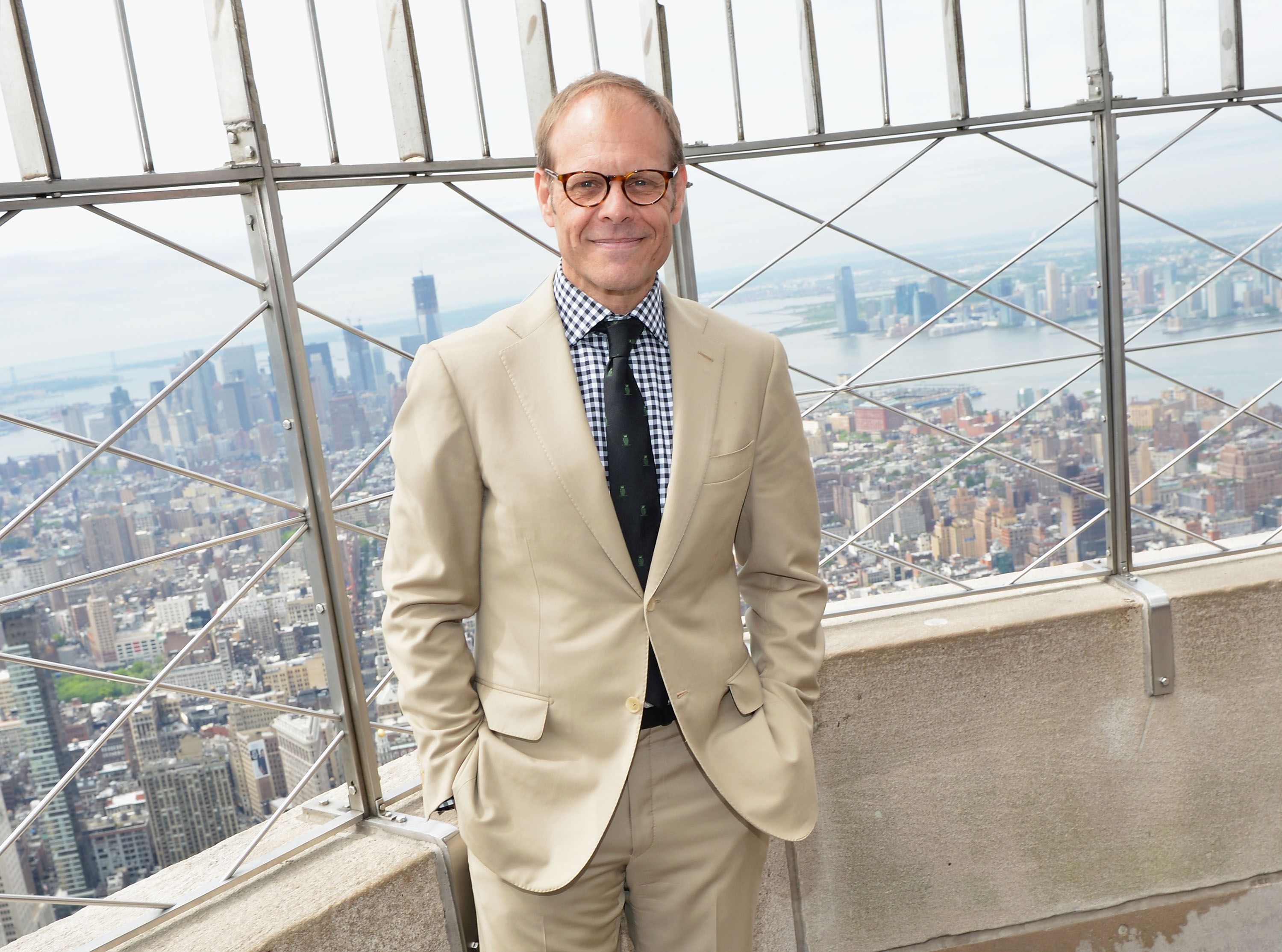 Alton Brown at Empire State Building Lighting In Celebration Of the 2012 James Beard Foundation at The Empire State Building on May 7, 2012 | Photo: Getty Images