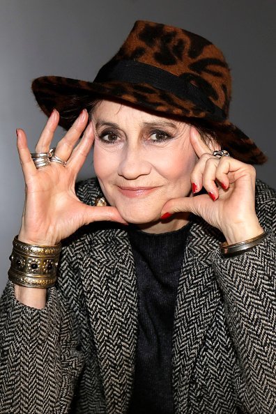 Caroline Loeb pose lors d'une séance de portrait à Paris, France, le 12/11/2019 | Photo : Getty Images