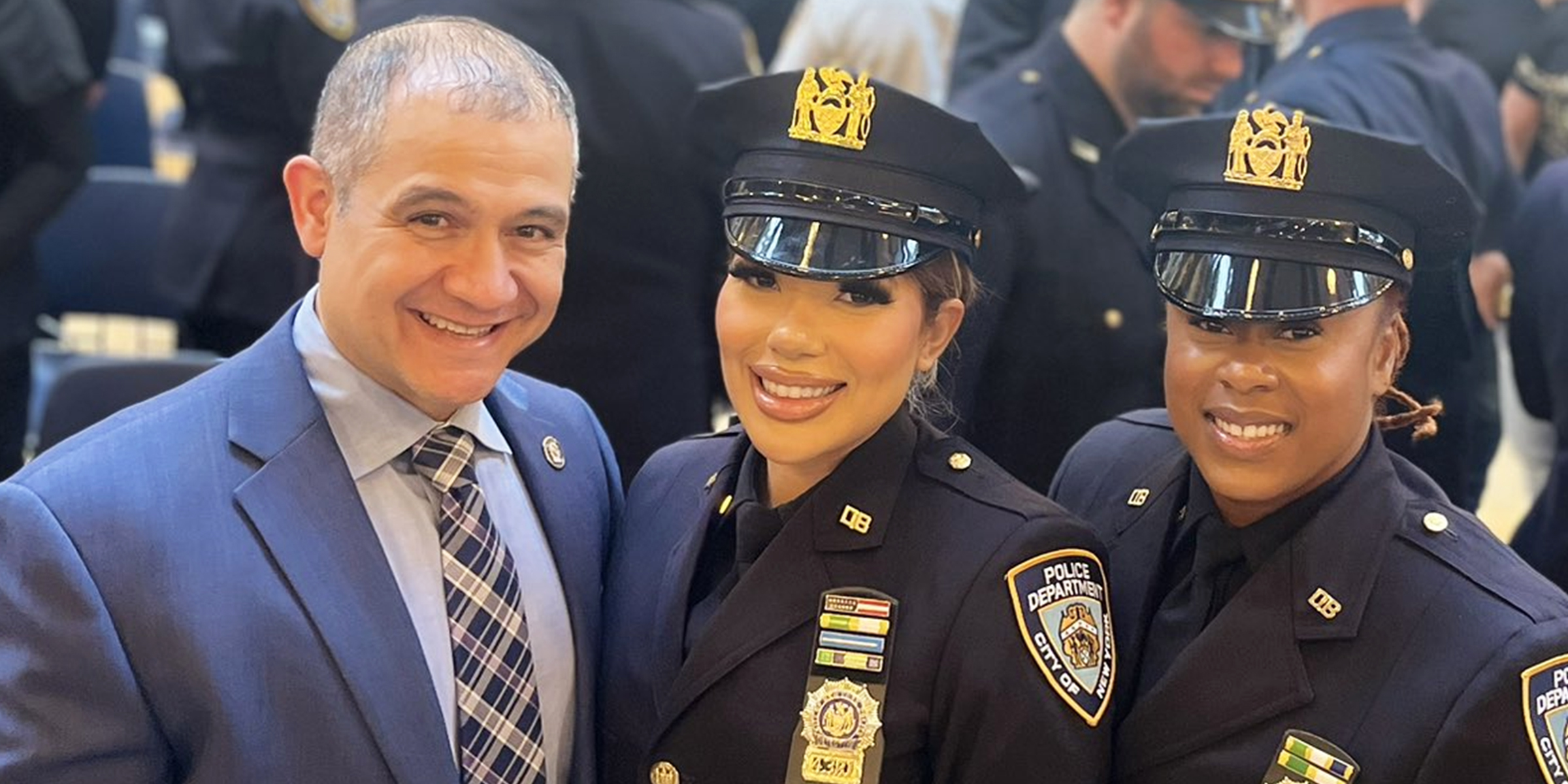 Detective Melissa Mercado (center) is seen with two other NYPD officers | Source: X/NYPDSVU