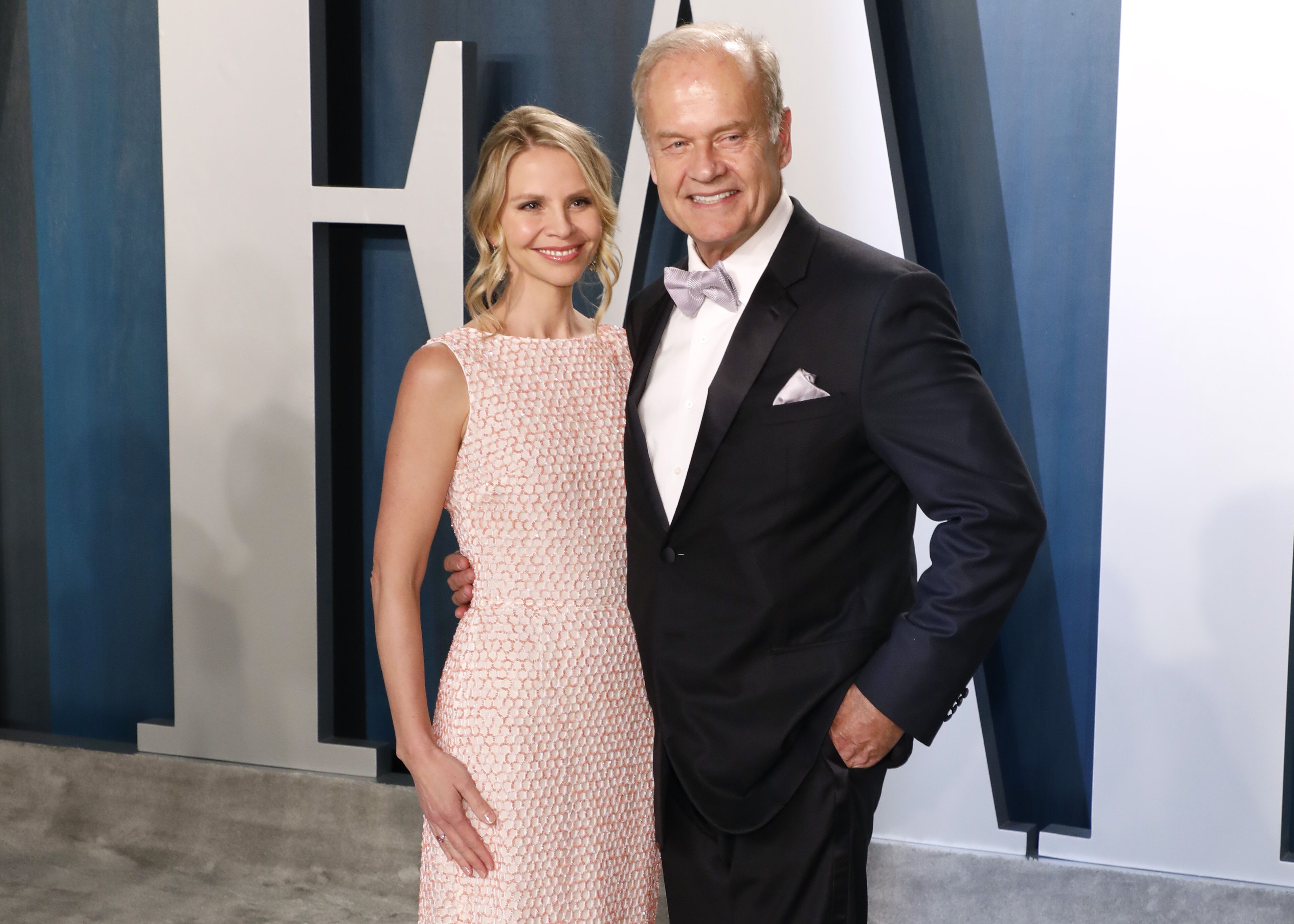 Kayte Walsh and Kelsey Grammer at the Vanity Fair Oscar Party on February 09, 2020 | Source: Getty Images