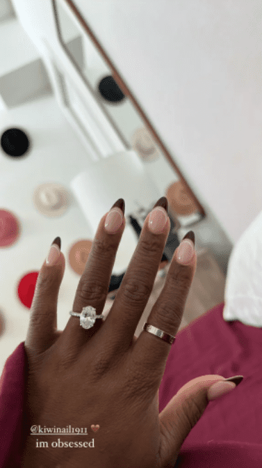Simone Biles' new manicure as showed on her Instagram story on October 31 2022 | Source: https://www.instagram.com/simonebiles/ 