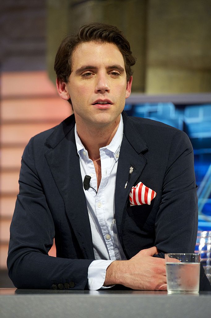 Le chanteur Mika à la télévision en 2012. l Source : Getty Images