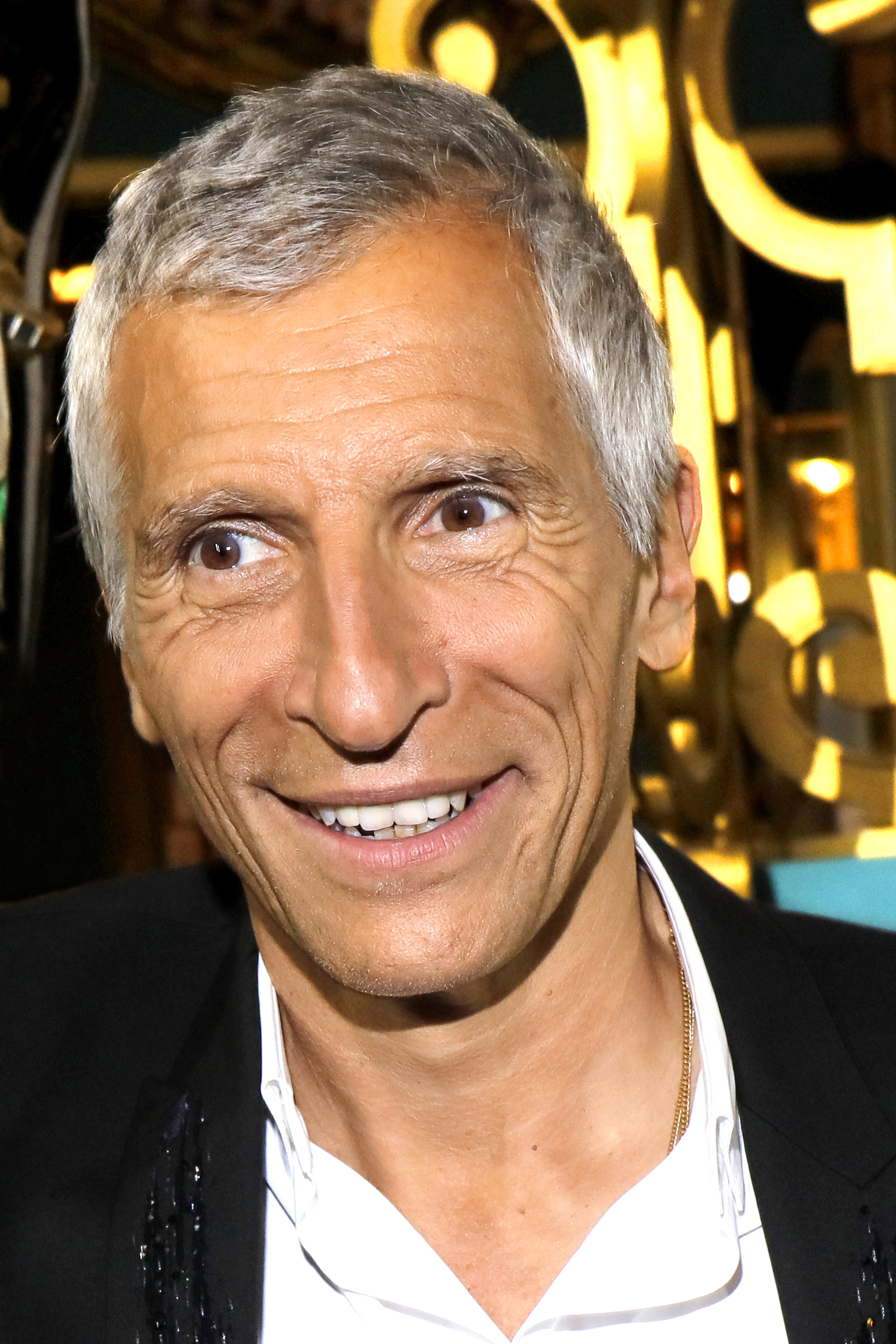 Nagui pose lors d'une séance de portraits à Paris, en France, le 13/05/2019. | Photo : Getty Images