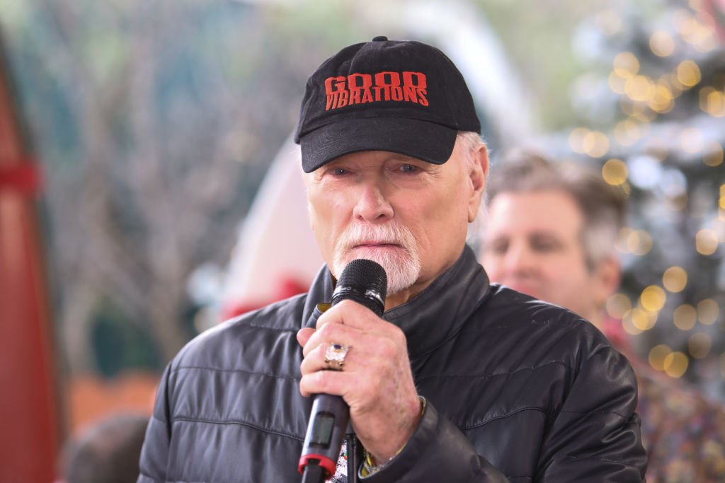  Mike Love of The Beach Boys visits Hallmark Channel's "Home & Family" at Universal Studios Hollywood on December 03, 2019 | Photo: Getty Images
