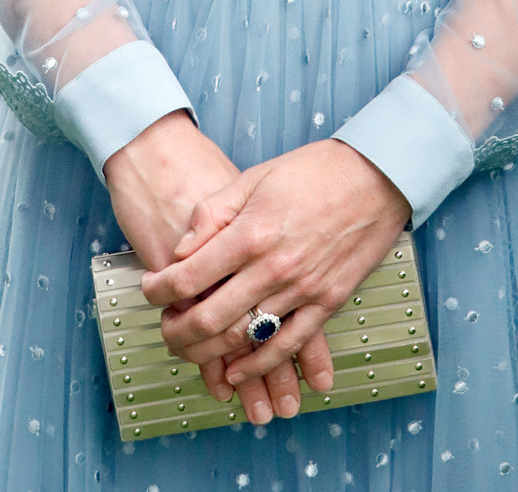 A close-up of Princess Catherine's accessories and purse during day one of the Royal Ascot in Ascot, England on June 18, 2019 | Source: Getty Images