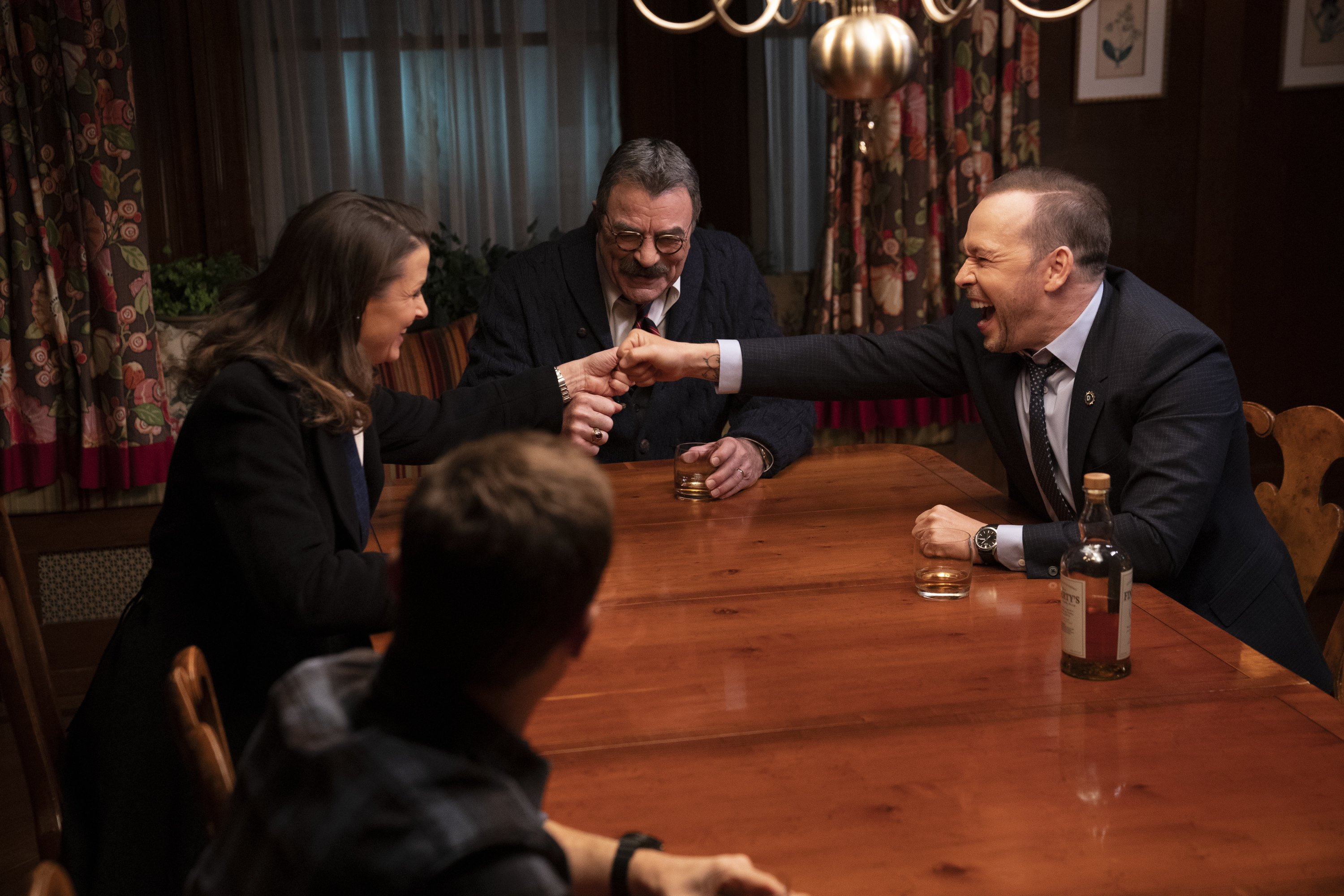 Bridget Moynahan as Erin Reagan, Tom Selleck as Frank Reagan and Donnie Wahlberg as Danny Reagan in "Blue Bloods" | Photo: Patrick Harbron/CBS via Getty Images