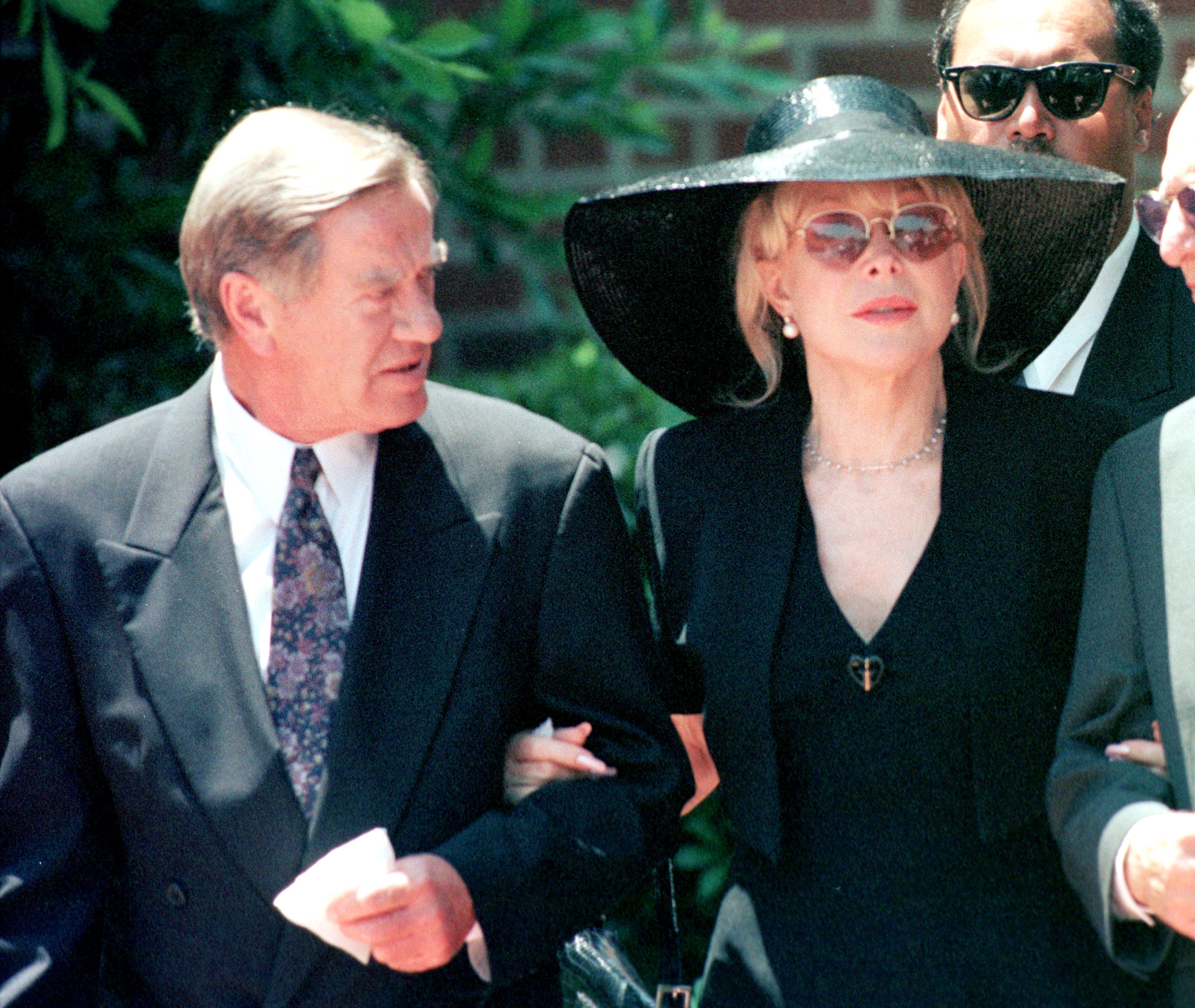 Barbara Eden  Jon Eicholtz leaves the funeral service at the Forest Lawn Cemetery for her son Matthew Ansara on July 2, 2001, in Los Angeles, CA. | Source: Getty Images