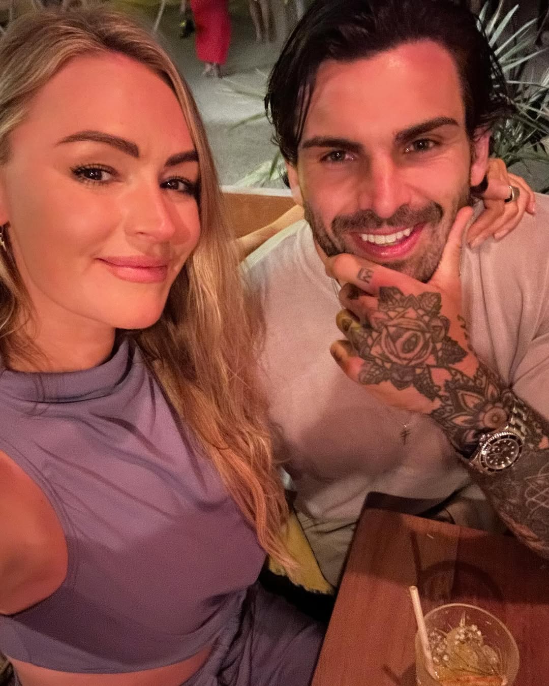 Laura Woods and Adam Pollard pose for a selfie posted on 19 April 2024. | Source: Instagram/laurawoodsy