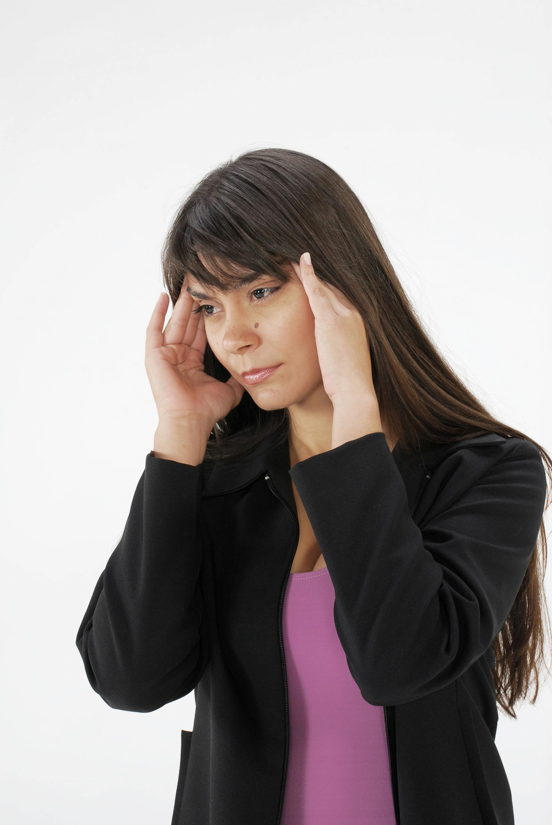 A tense woman | Source: Pexels