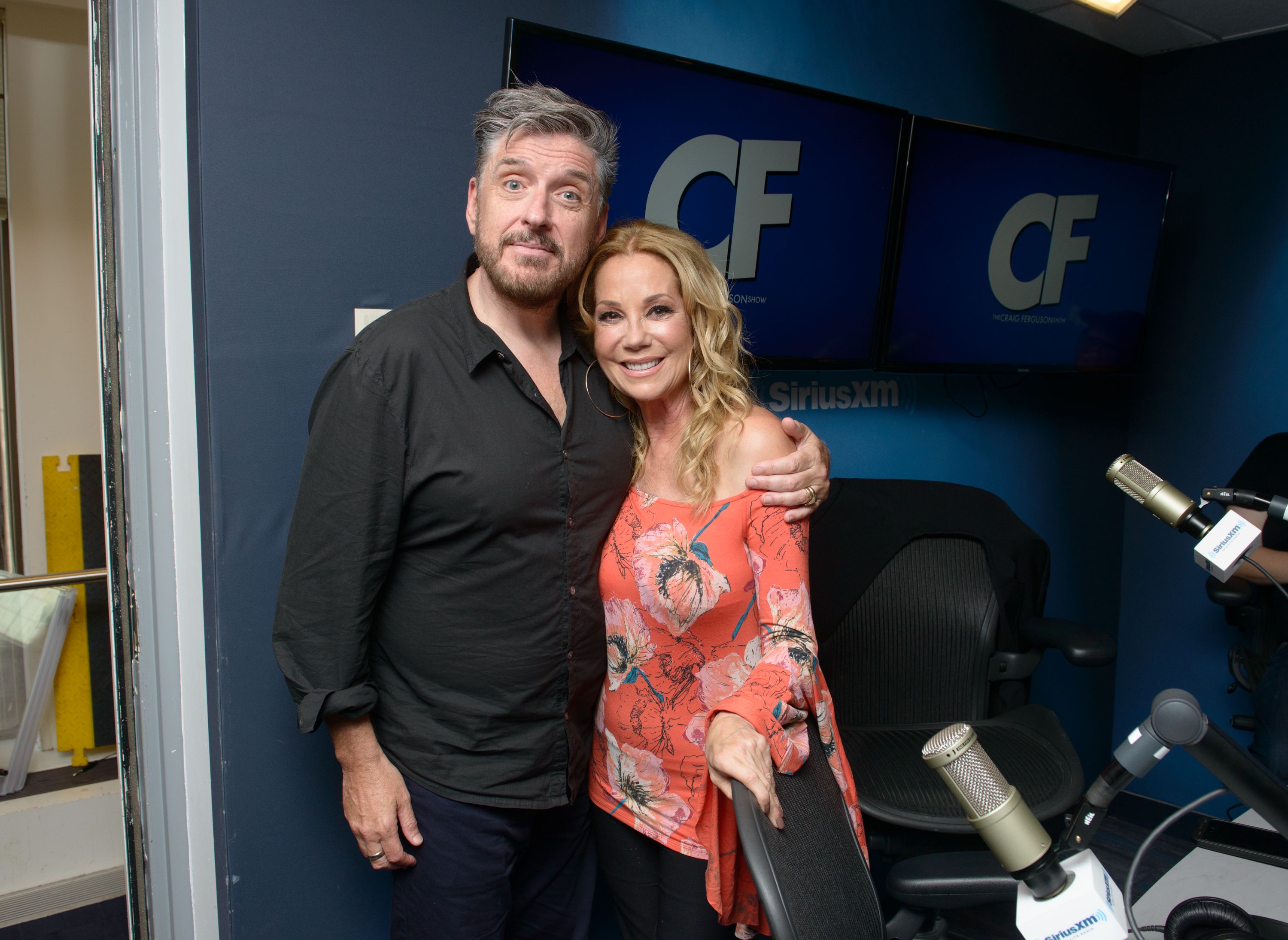  Craig Ferguson and Kathie Lee Gifford at 'The Craig Ferguson Show' in 2017 in New York | Source: Getty Images
