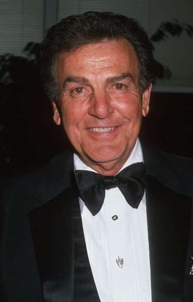 Mike Connors during 1998 Sheeba Humanitarian Awards at Beverly Hilton Hotel in Beverly Hills, California, United States | Photo: Getty Images