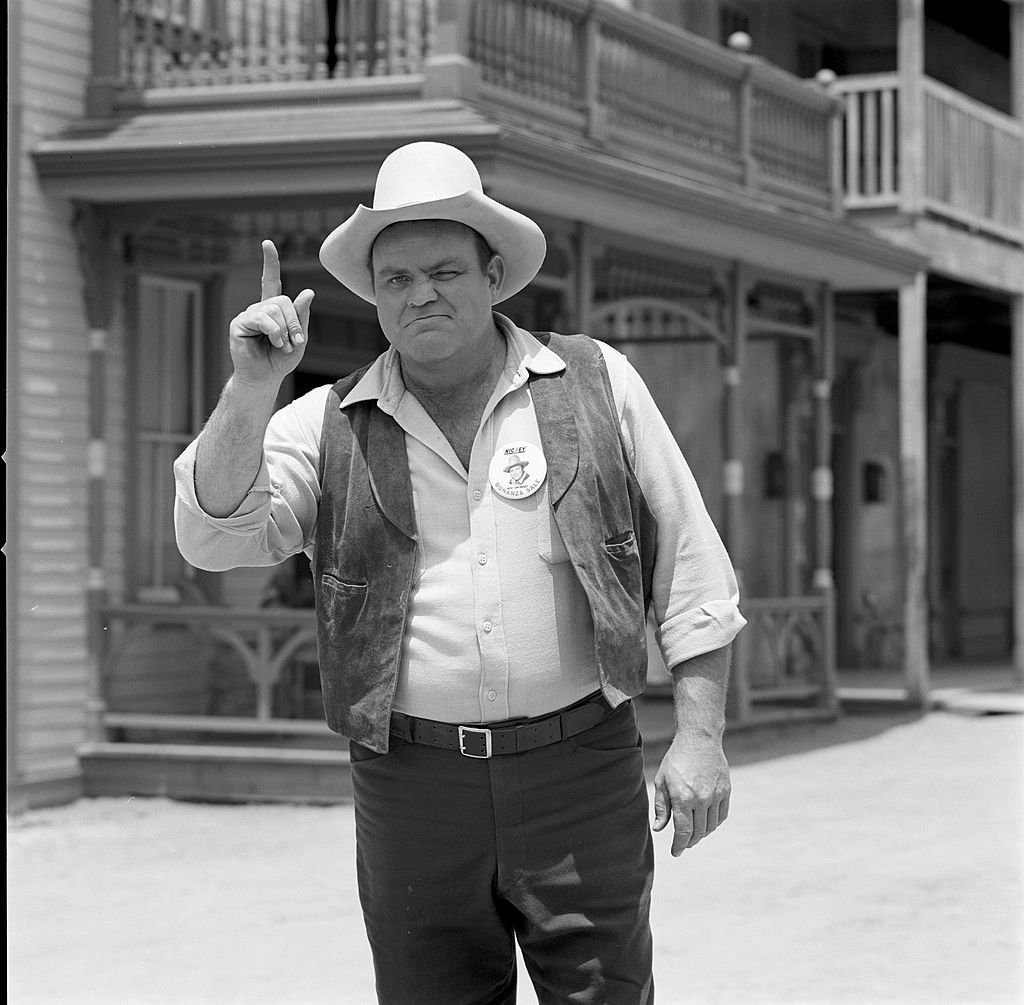  Dan Blocker on Rod and Custom Cover Photo Shoot on June 02, 1966. | Photo: Getty Images