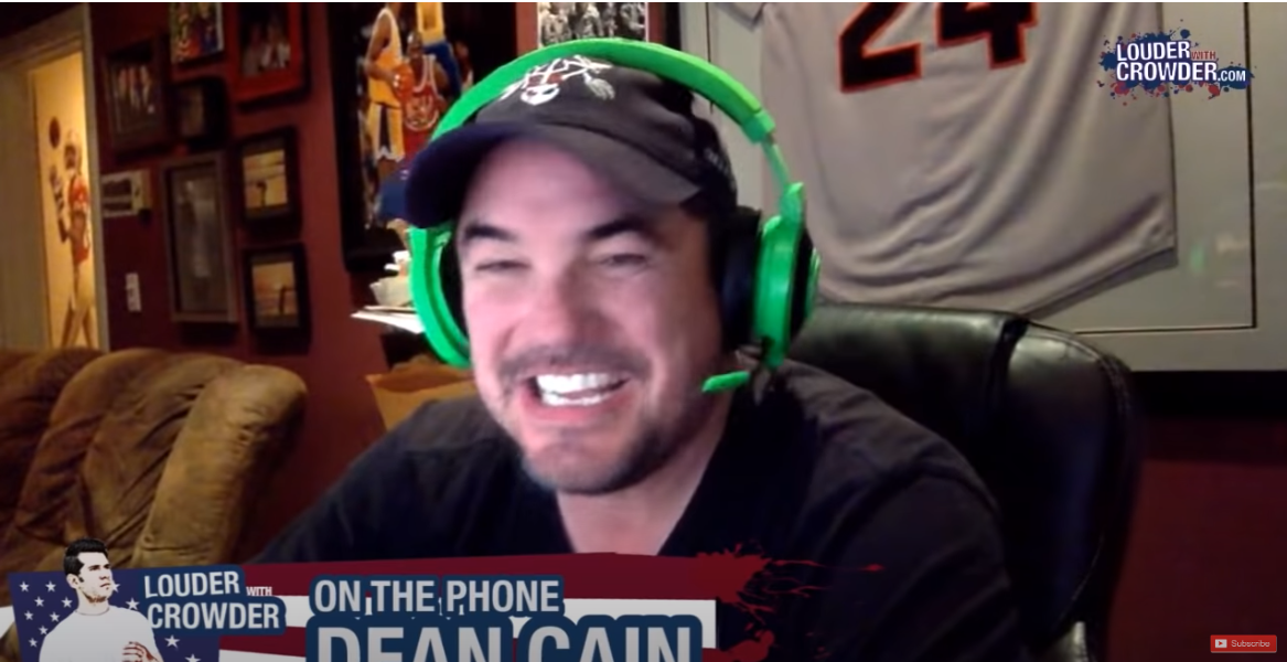 Screenshot of Dean Cain on an interview with Steven Crowder on January 25, 2015 | Source: youtube.com/StevenCrowder