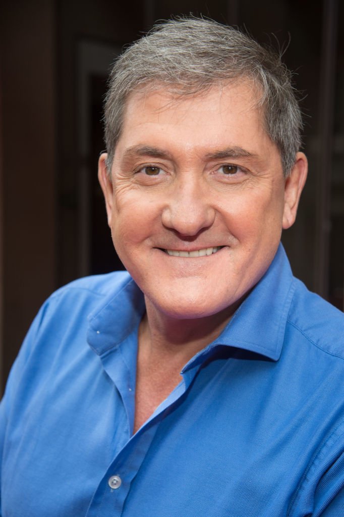 Yves Calvi assiste à la conférence de presse radio RTL-RTL2-Fun pour l'annoncement de son programme télévisé pour 2017/2018. | Photo : Getty Images Yves Calvi assiste à la conférence de presse radio RTL-RTL2-Fun pour l'annoncement de son programme télévisé pour 2017/2018. | Photo : Getty Images