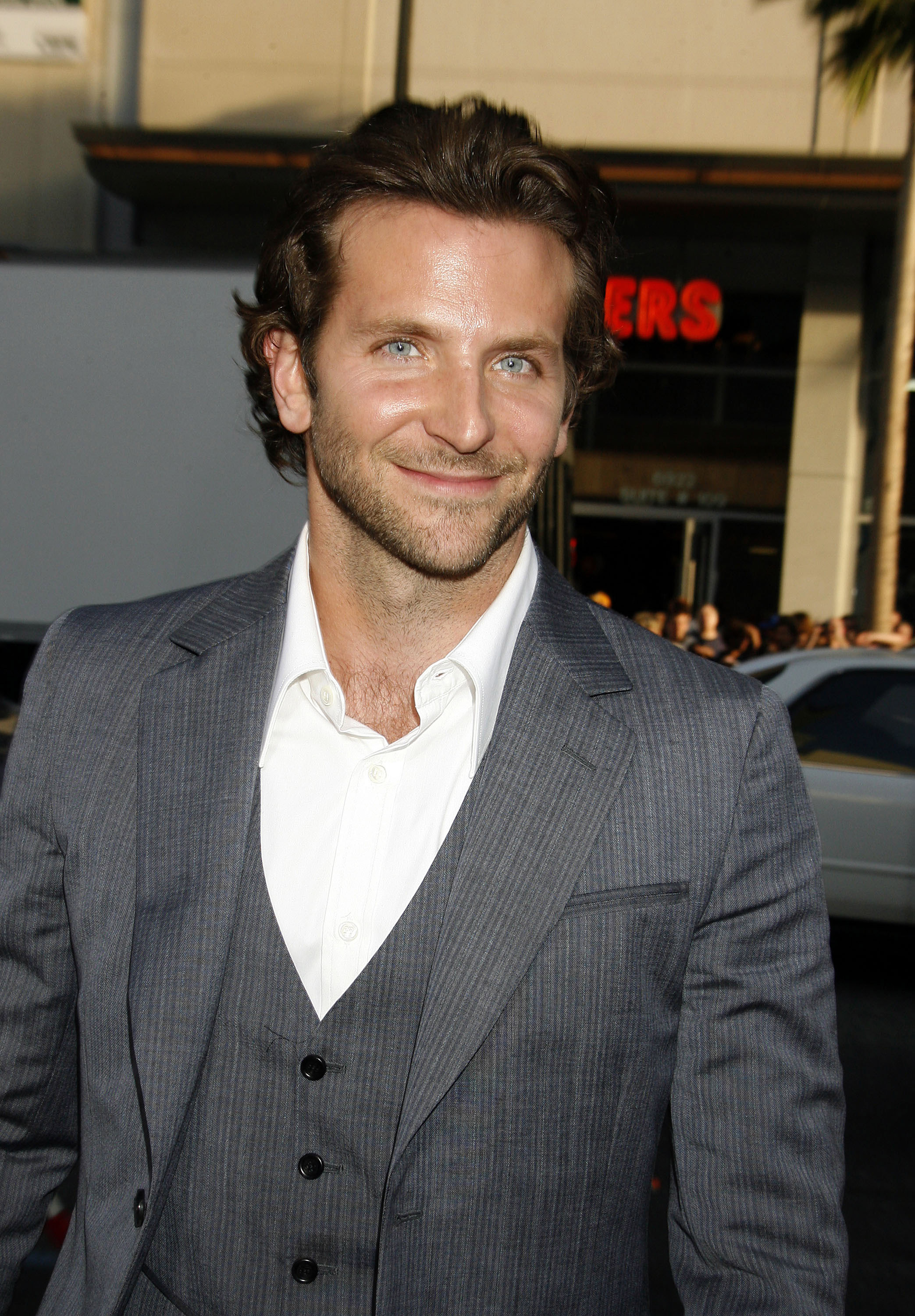 Bradley Cooper at the premiere of "The Hangover" in Hollywood, California on June 2, 2009 | Source: Getty Images