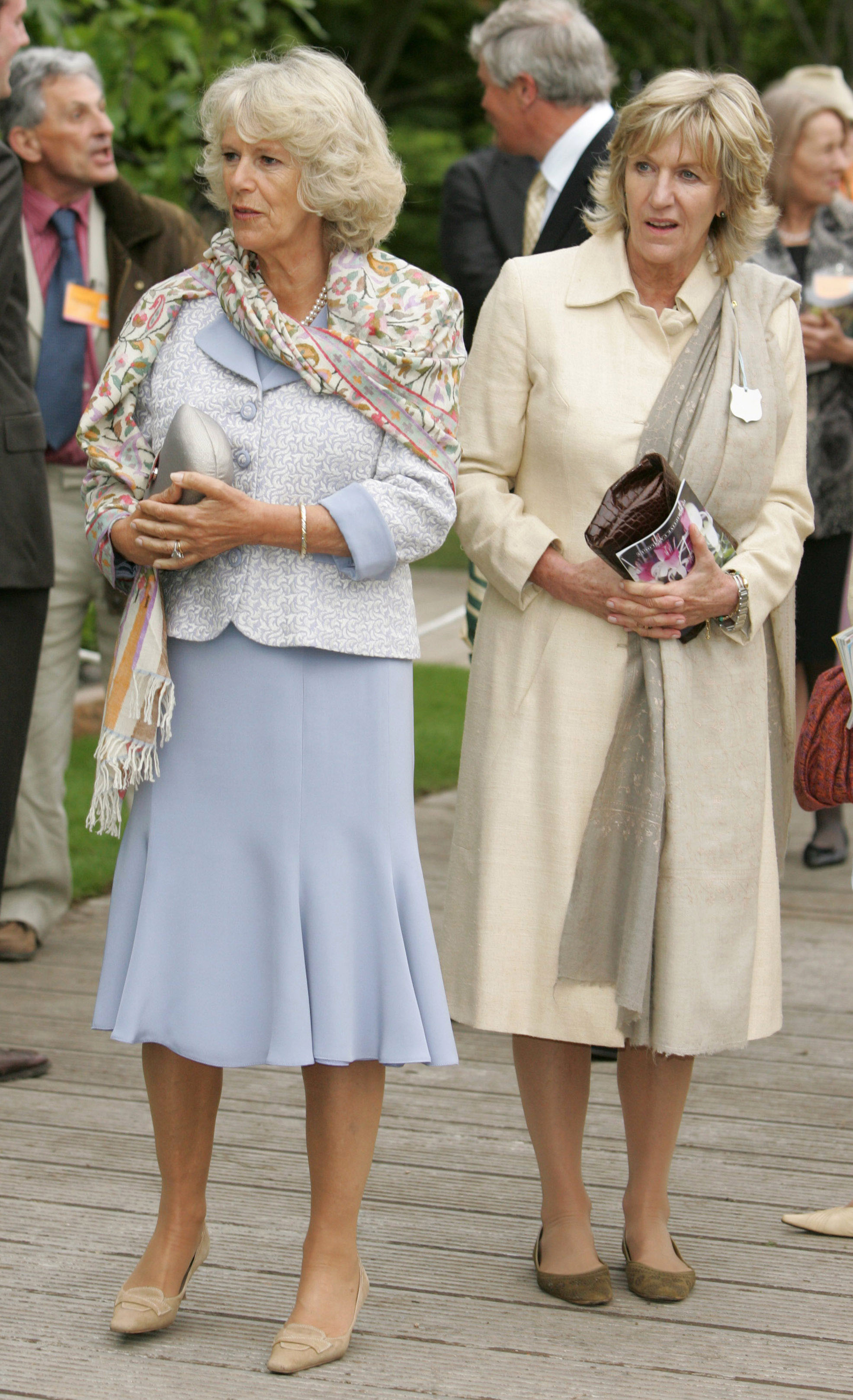 Queen Camilla and Annabel Elliot at the Chelsea Flower Show on May 21, 2007 | Source: Getty Images